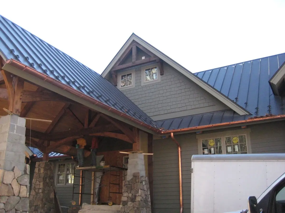 Craftsman Roofing team delivering quality roofing work in Oak Ridge Estates